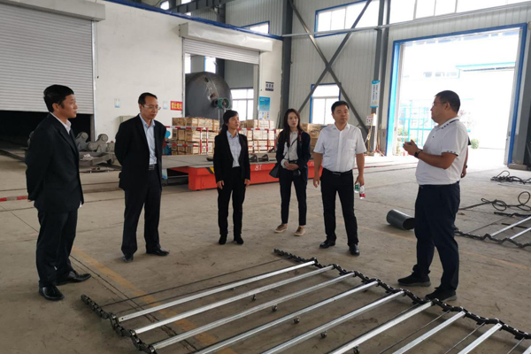 陜西航天建設(shè)集團(tuán)有限公司總經(jīng)理、黨委副書記謝明娟率隊(duì)赴遼寧一諾環(huán)保產(chǎn)業(yè)集團(tuán)開展考察調(diào)研工作